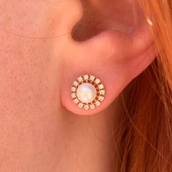Stud earrings “Pearl luxury” (gold)