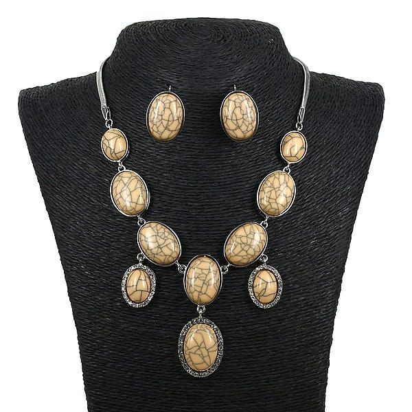 Set of necklace+earrings