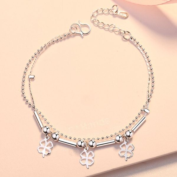 Sophisticated double bracelet with charms