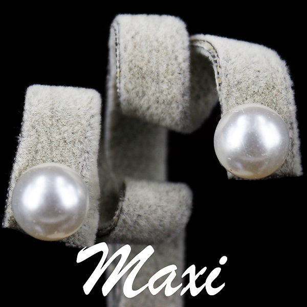 Stud earrings “Pearls” maxi